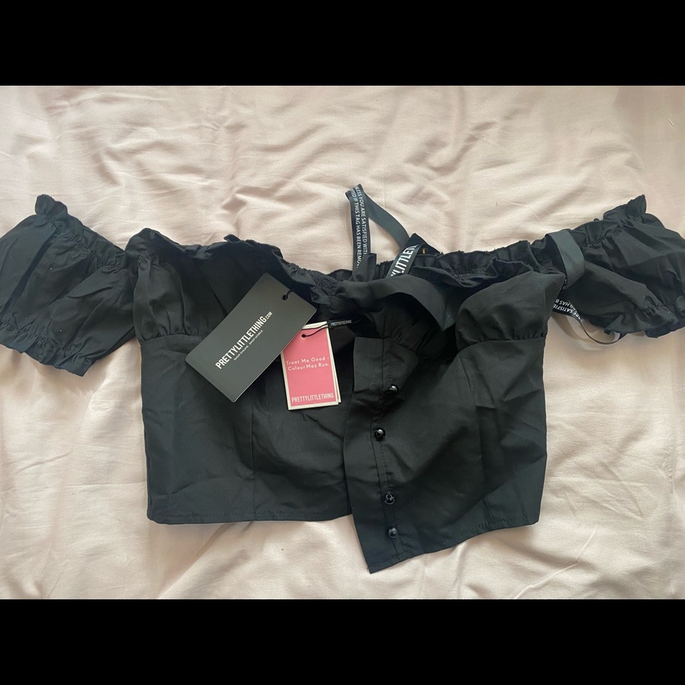 PRETTYLITTLETHING- petite black frill crop blouse Size - 8 UK size 4 USA size